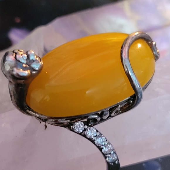Monkey Yellow Jade & CZ .925 Ring Size 7 - Picture 4 of 7